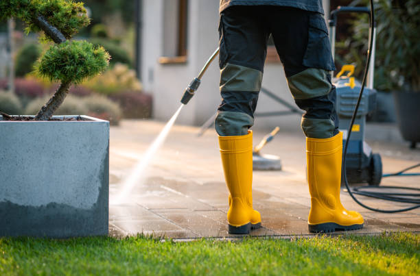 Why Choose Our Certified Pressure Washing Experts for Your Project Needs in Bonners Ferry, ID?